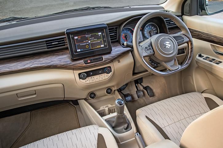Maruti Suzuki Ertiga vs Mahindra Marazzo vs Renault Lodgy comparison Maruti Suzuki Ertiga vs Mahindra Marazzo vs Renault Lodgy comparison