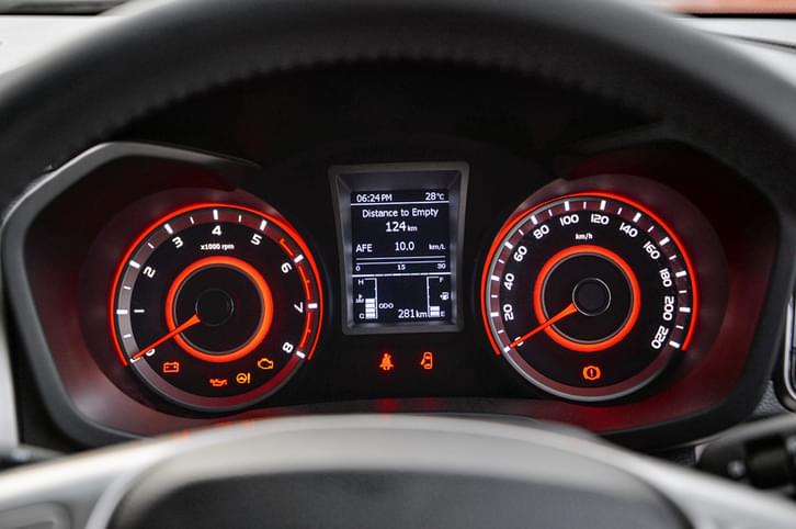 2019 Mahindra XUV300 petrol review, test drive 2019 Mahindra XUV300 petrol review, test drive