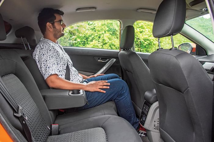 Hyundai Venue vs Ford EcoSport vs Tata Nexon petrol AT comparison