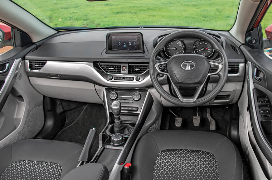 Venue vs XUV300 vs Nexon vs EcoSport - Image 2