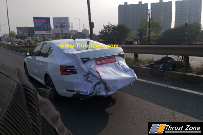 Skoda Superb facelift spied testing in India
