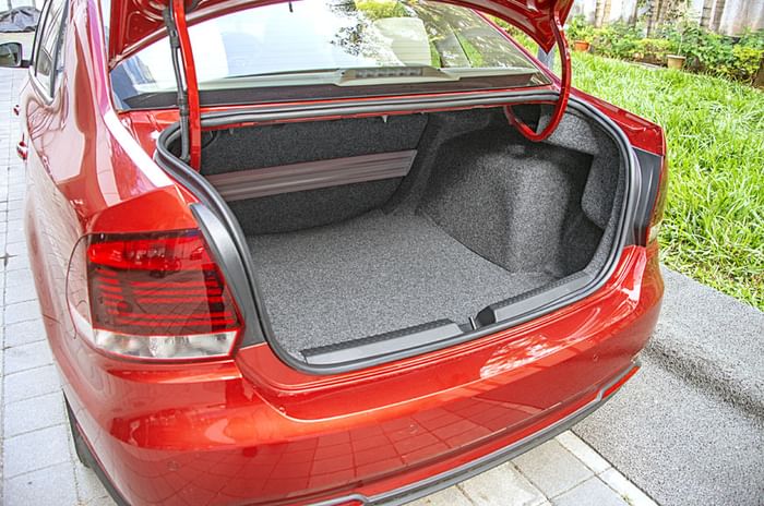 Volkswagen Vento facelift review, test drive Volkswagen Vento facelift review, test drive
