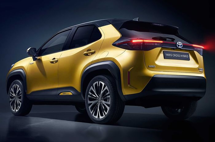 Toyota Yaris Cross small SUV breaks cover