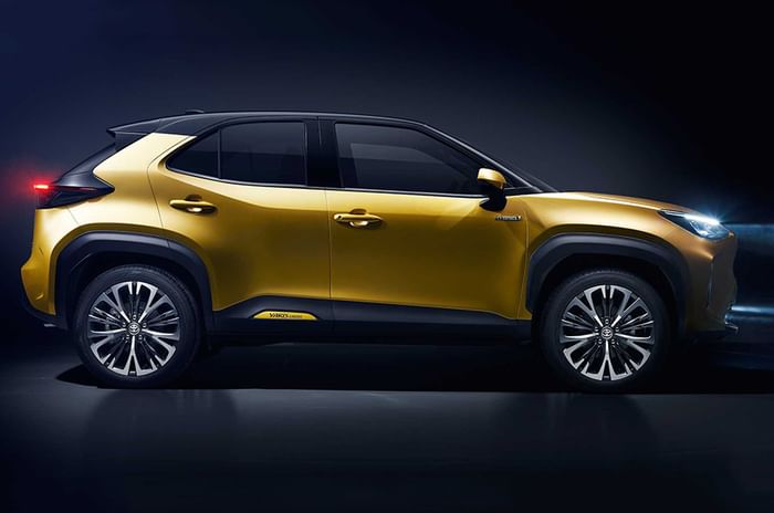 Toyota Yaris Cross small SUV breaks cover