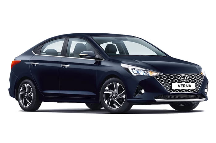 New Toyota Camry Hybrid gathers over 400 bookings