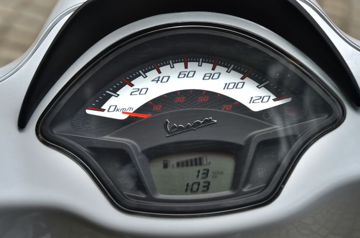 2020 Vespa Racing Sixties review, test ride 2020 Vespa Racing Sixties review, test ride