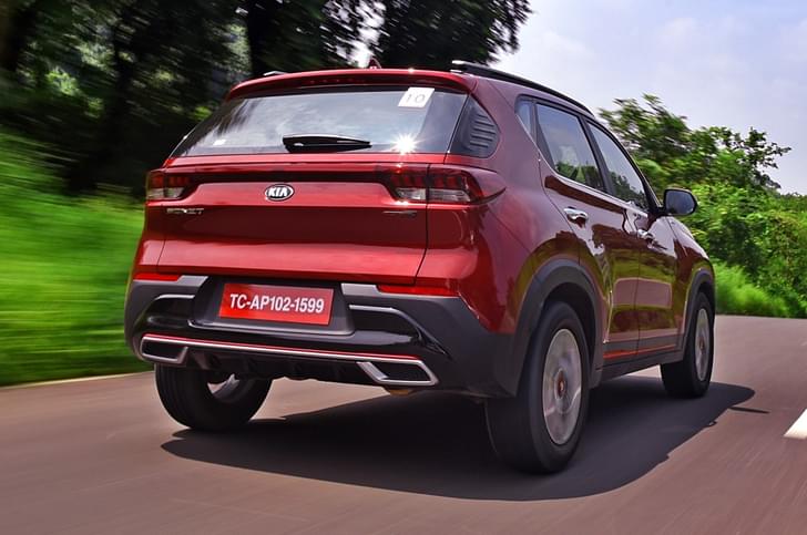 Kia Sonet review rear action