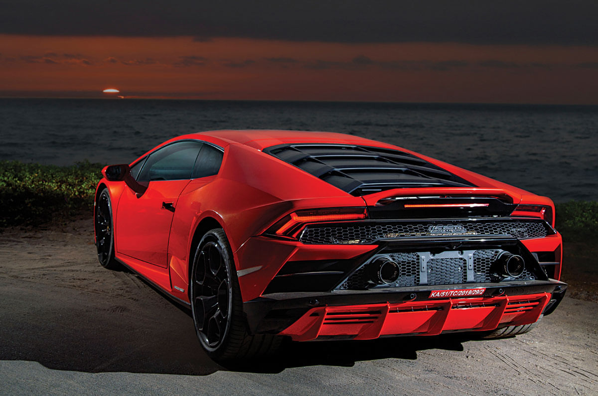 Southern Comfort: A Lamborghini Huracán Evo in Kozhikode