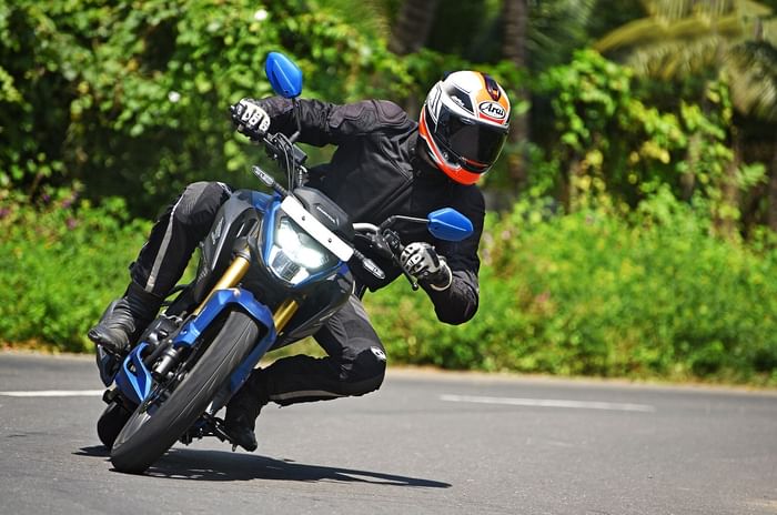 Honda Hornet 2.0 review, test ride Honda Hornet 2.0 review, test ride