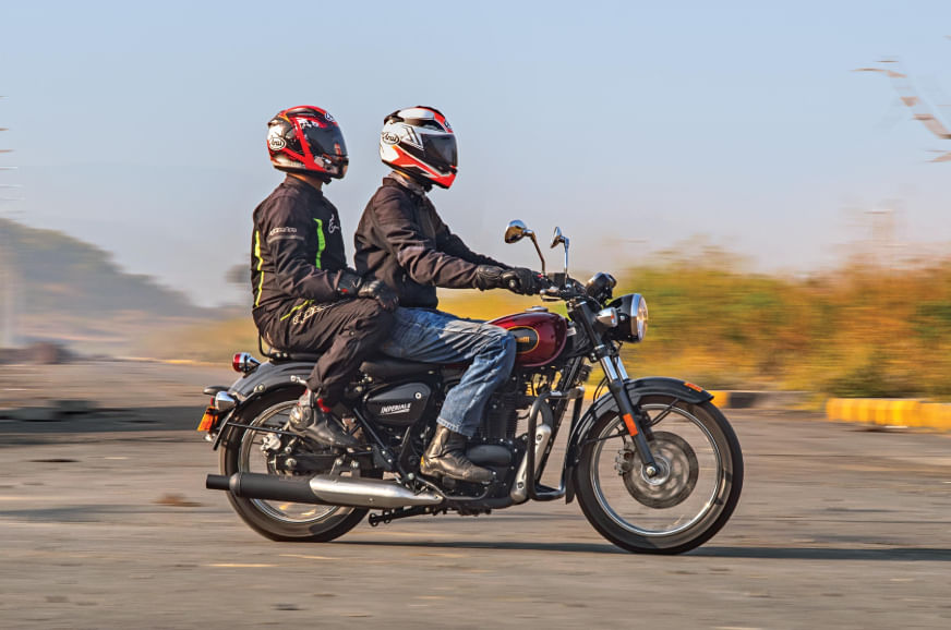 Meteor 350 vs H'ness CB350 vs Imperiale 400 comparison - Image 4