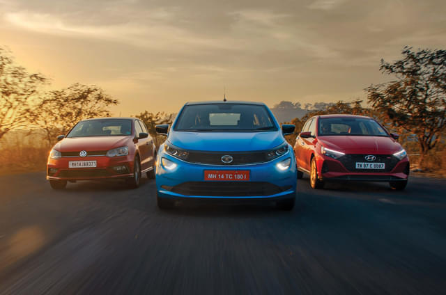 Tata Altroz iTurbo vs Hyundai i20 Turbo vs Volkswagen Pol...