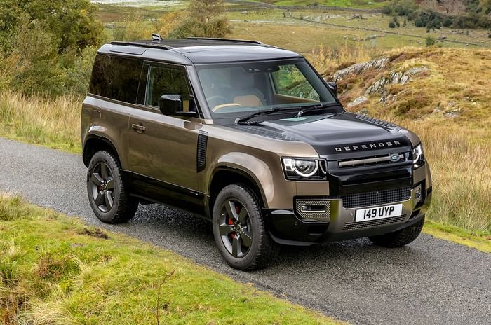 Defender EMI calculator: अब आसान किस्तों में घर लाएं अपनी ड्रीम "लग्ज़री SUV" यहां देखिए पूरा EMI प्लान