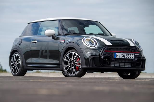 Mini 3 door Anniversary Edition celebrates 60 years of Co...
