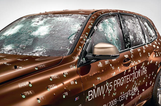BMW&#8217;s iX5 Hydrogen Protection can withstand bomb, d...