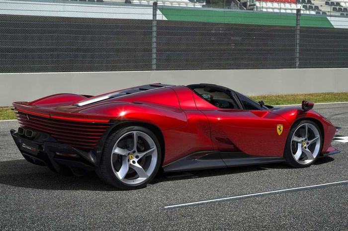 Ferrari Daytona SP3 limited-run supercar revealed