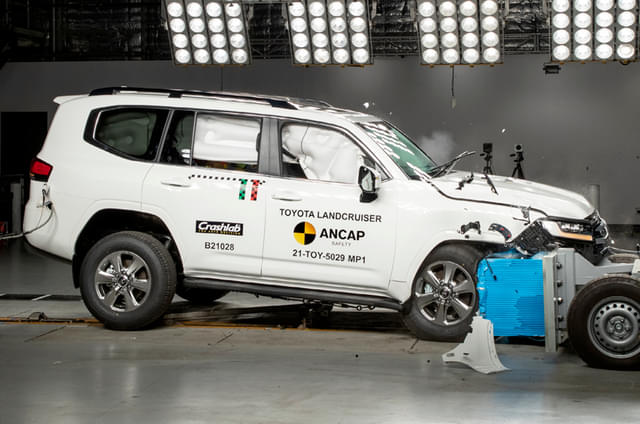 New Toyota Land Cruiser scores 5 stars in ANCAP crash test