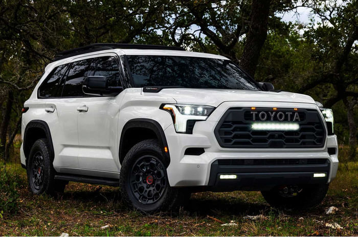 Toyota Sequoia full-size SUV revealed