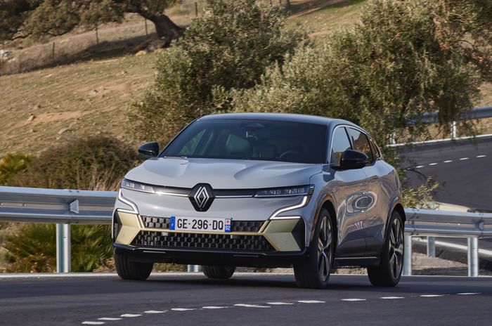Renault Megane E-Tech Electric review, test drive Renault Megane E-Tech Electric front