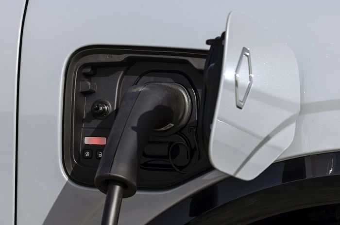 Renault Megane E-Tech Electric review, test drive Renault Megane E-Tech Electric charger