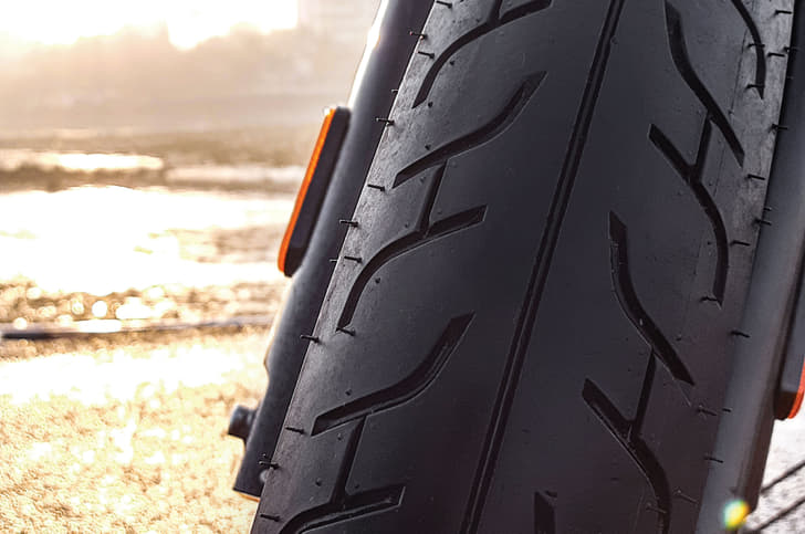 Royal Enfield Continental GT 650 tyre