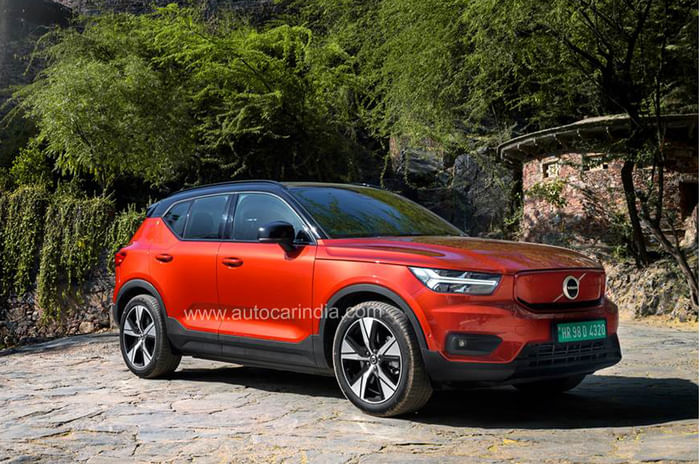 Volvo XC40 Recharge front quarter 