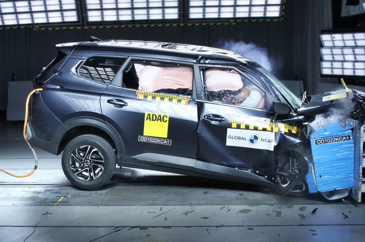 Kia Carens GNCAP crash test