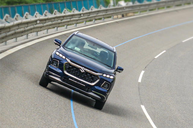 Maruti Suzuki Grand Vitara Drive; Initial on track experi...