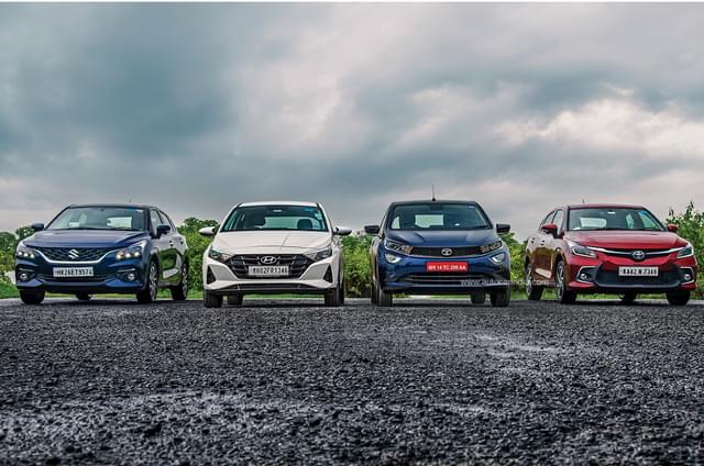 Toyota Glanza vs Maruti Baleno vs Hyundai i20 vs Tata Alt...
