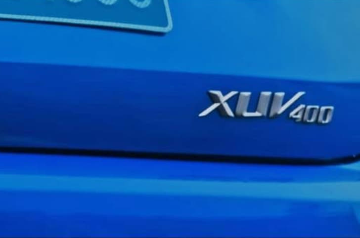 Mahindra XUV400 badge