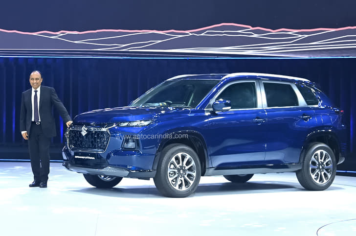 Maruti Grand Vitara front quarter