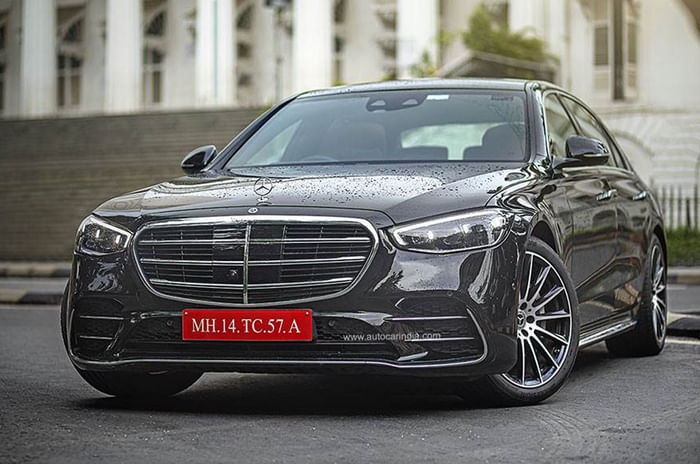 Buy the current S-Class or wait for the 2023 7 Series? 2021 Mercedes-Benz S-Class front quarter