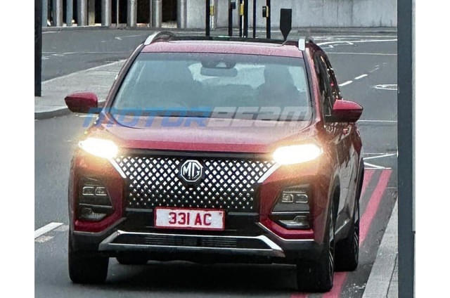 MG Hector facelift spied sans camouflage