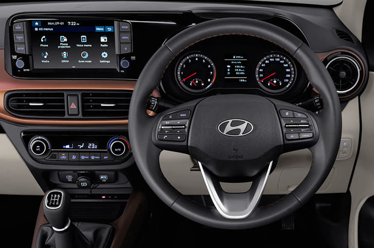 Hyundai Aura facelift interior