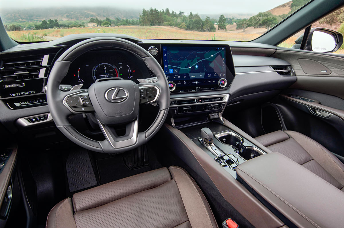 Lexus RX interior