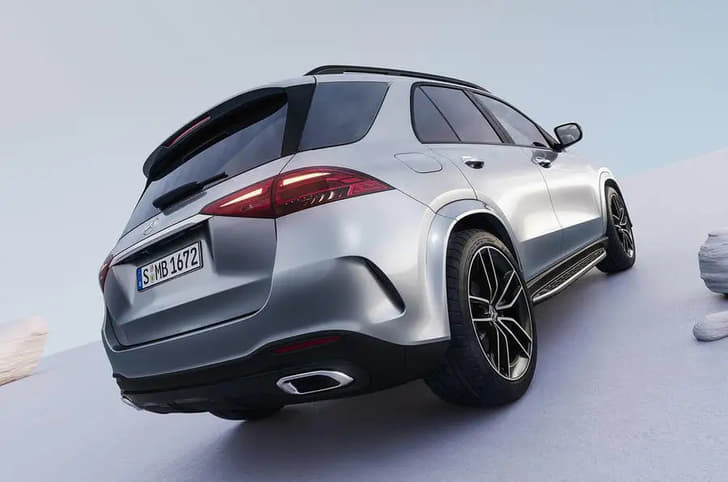 Mercedes-Benz GLE facelift rear quarter 