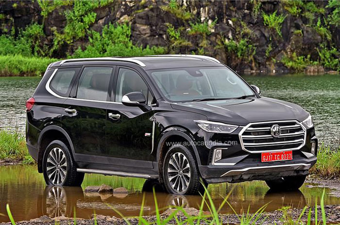 Toyota Fortuner or MG Gloster: which is the better 4x4 SUV? MG Gloster front quarter