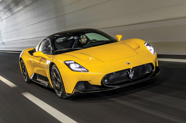 Maserati MC20 front tracking