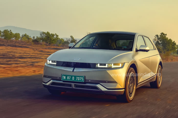 Hyundai Ioniq 5 front quarter 