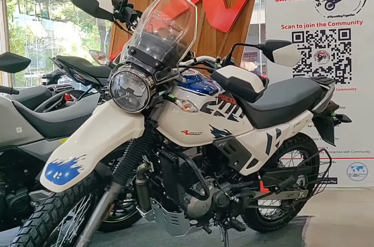 Updated Xpulse 200 to get new switchgear, taller windscreen