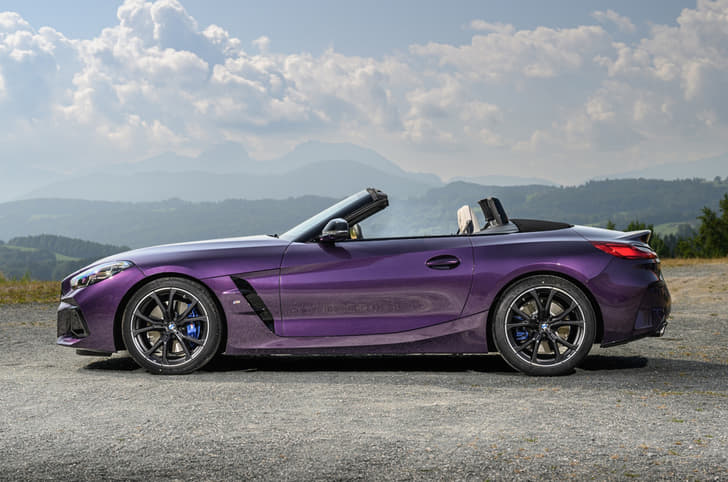 BMW Z4 facelift launched at Rs 89.30 lakh