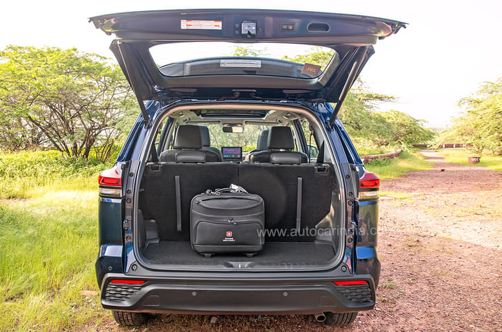Maruti Suzuki Invicto boot space