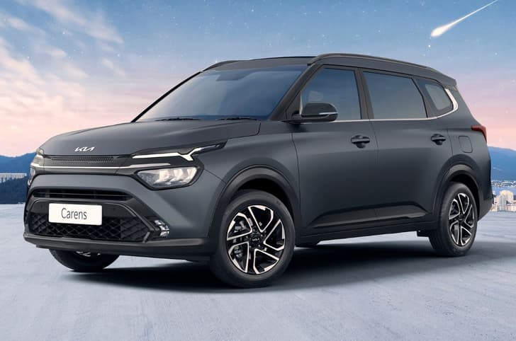 Kia launched Carens X-Line at Rs 18.94 Lakhs