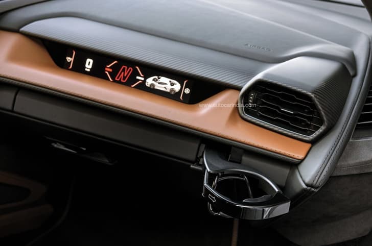 Lamborghini Revuelto interior