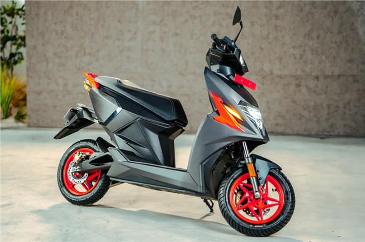 Super Duke 1290 price, engine, design, power - Introduction | Autocar India