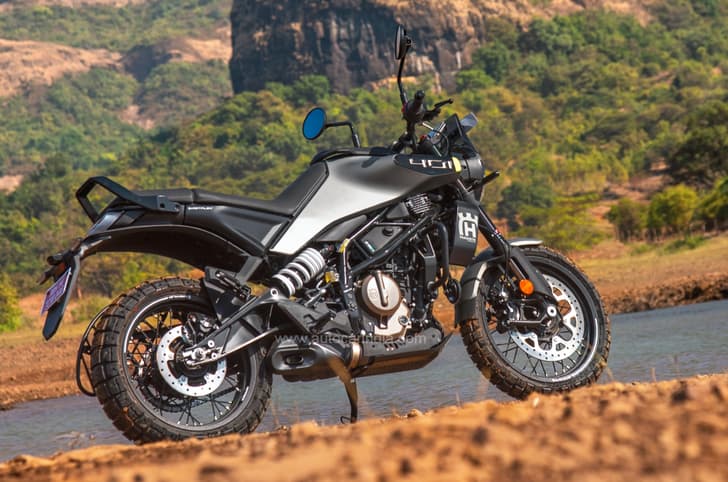 Husqvarna Svartpilen 401 price, comfort, performance, features, design: review.
