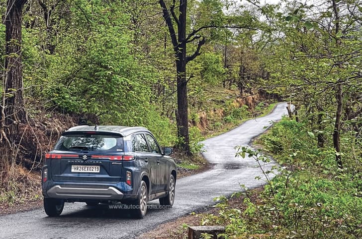 Maruti Suzuki Grand Vitara exterior