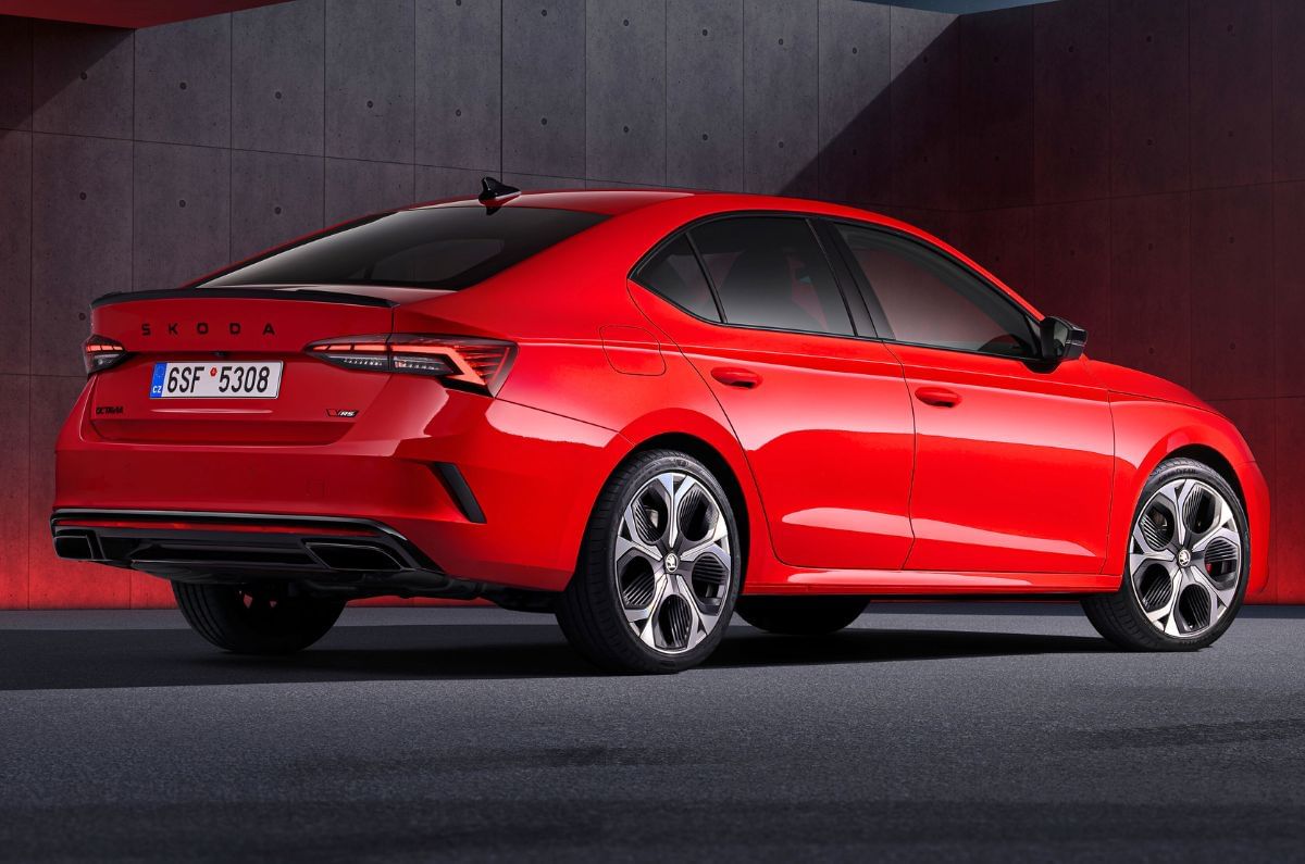 Skoda Octavia price, Octavia vRS, power, engine, performance, design and  features. | Autocar India