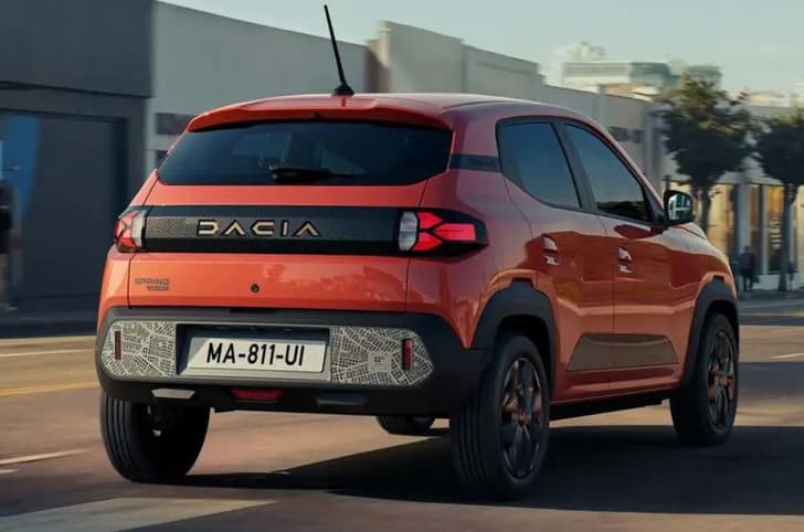 Dacia Spring EV rear quarter