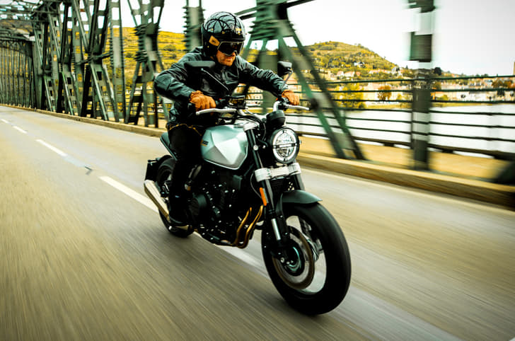 Triumph Bonneville, Brixtom Cromwell, India launch details.