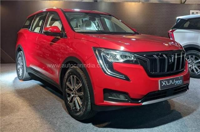 Mahindra XUV700 gets up to Rs 1.5 lakh discount on MY2023...